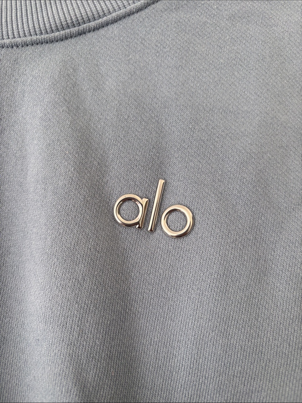 Alo Crewneck - Picture 2 of 2